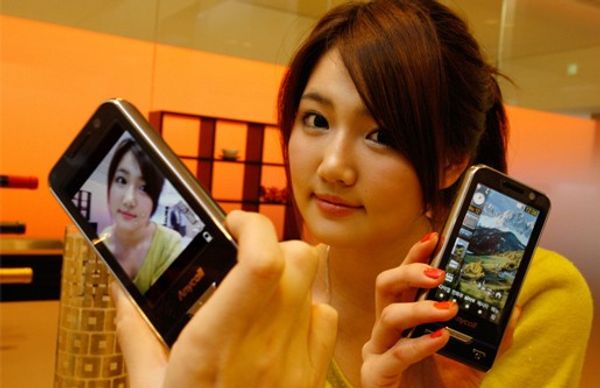 Samsung SCH-W740, móvil táctil con cámara de ocho megapíxeles