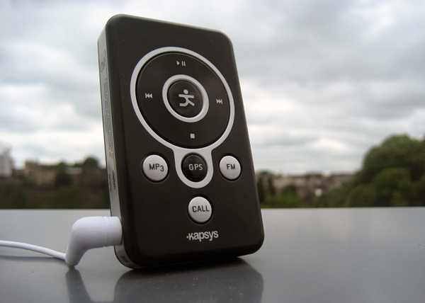 Kapsys Kapten, un GPS portátil que funciona por voz