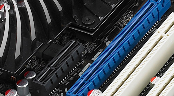 Las ranuras PCI Express 3.0 podrían retrasarse hasta 2011