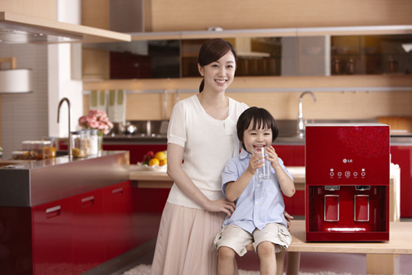 LG comercializa un purificador de agua en Corea del Norte