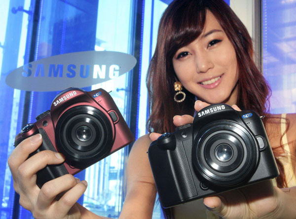 Samsung-NX10-02