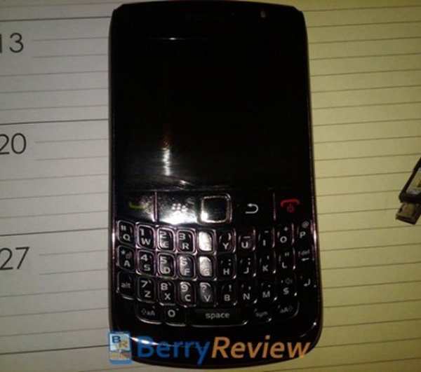 BlackBerry Curve 8910, el próximo móvil con e-mail de RIM