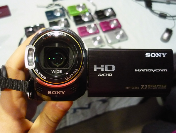 Sony Handycam HDR-CX350, una videocámara de alta definición a un precio muy alto