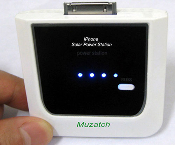 Muzatch MZH-1200, un batería solar auxiliar para iPod y iPhone