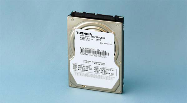Discos duros de 2,5 pulgadas con 750 GigaBytes y 1 TeraByte, de Toshiba
