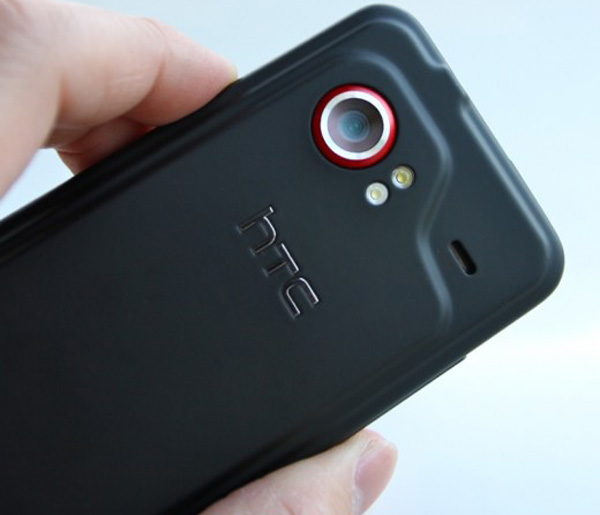 htc-incredible-02