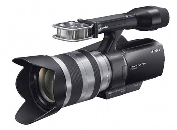 Sony NEX VG-10E, Sony lanza su primera videocámara HD con objetivos intercambiables