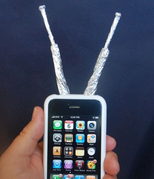 iPhone 4, un joven aficionado afirma tener la solución a los problemas de antena del iPhone 4