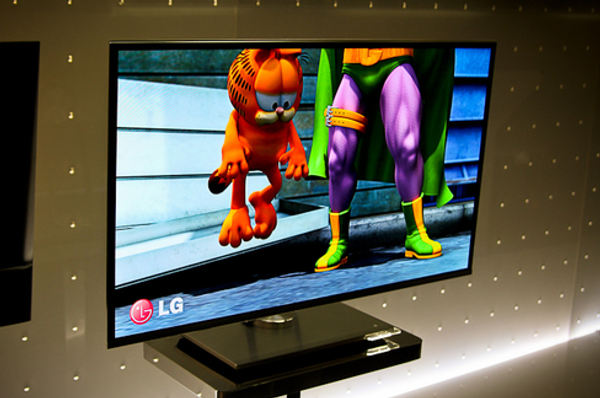 LG muestra un televisor OLED compatible con 3D