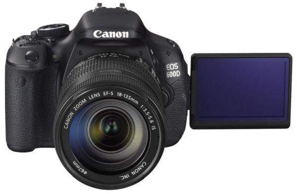 Canon EOS 600D, cámara réflex digital bastante ligera con sensor de 18 megapíxeles