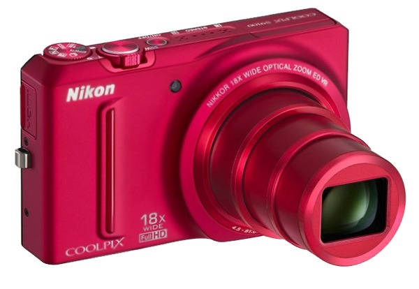Nikon S9100, una cámara compacta con pretensiones