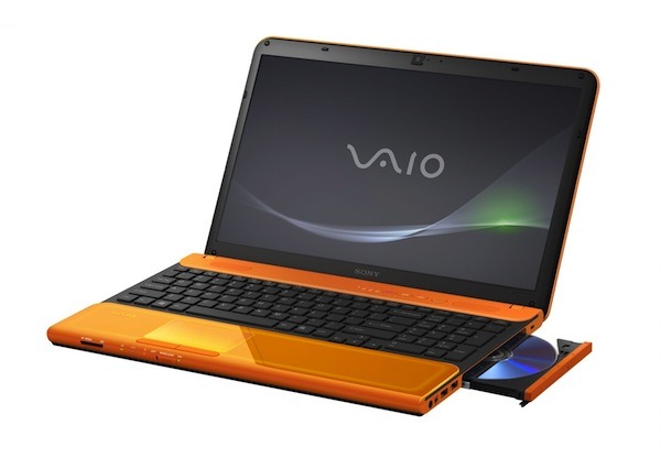Sony Vaio VPC-CA1S1E, un ordenador portátil de mucha potencia y con colores llamativos