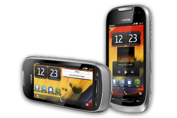 nokia-701-01