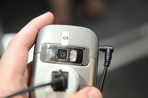 nokia-701_05
