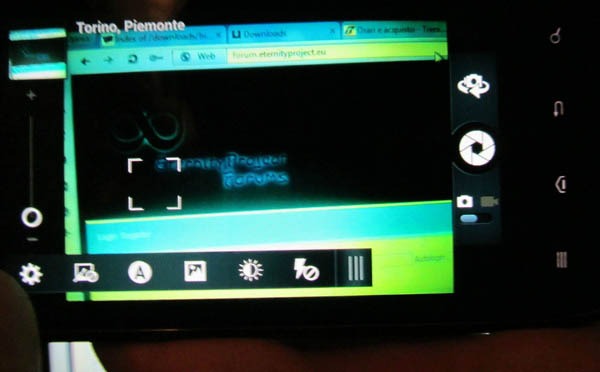 Motorola Razr android 40 01