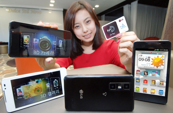 lg optimus 3d cube 04