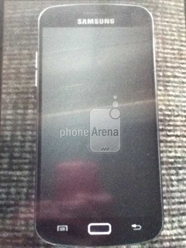 Samsung Galaxy S3, imágenes y posible versión con Windows Phone