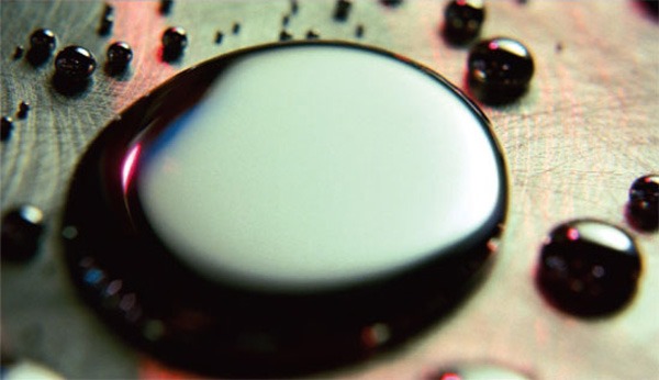 iphone 5 metal liquido 02