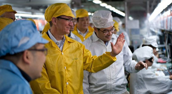 tim cook china 02