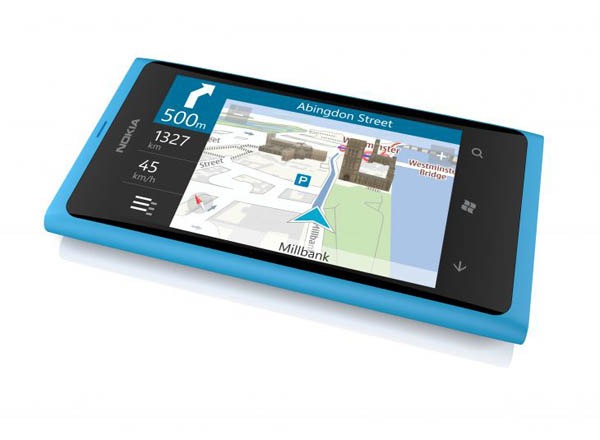 Nokia Lumia 800 03