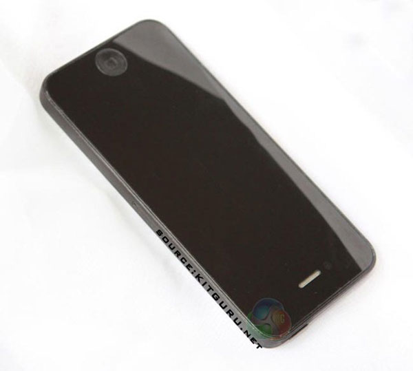 Aparecen más imágenes del supuesto diseño del iPhone 5
