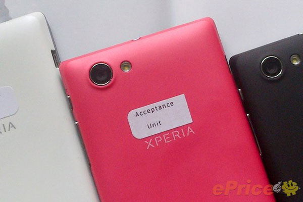sony xperia j 03
