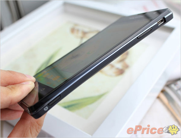 Sony Xperia Hayabusa 03