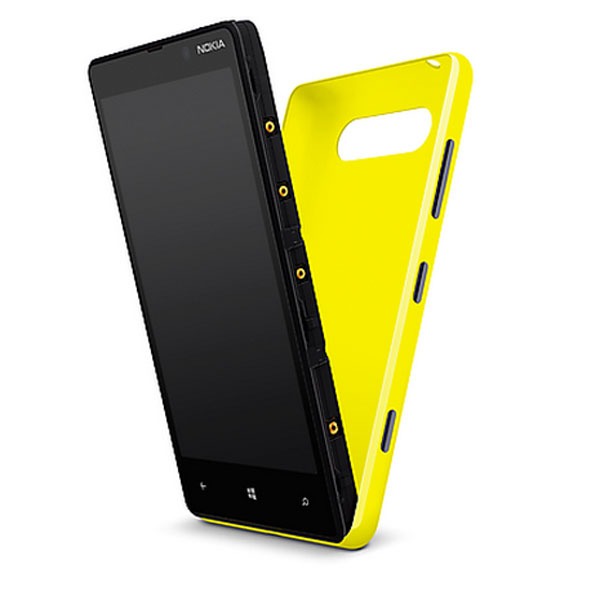 Nokia Lumia 820 03
