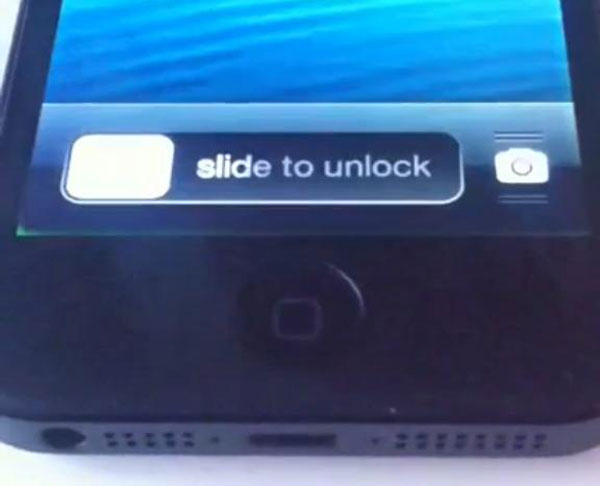 La pantalla de algunos iPhone 5 tiene un halo verde en la parte inferior