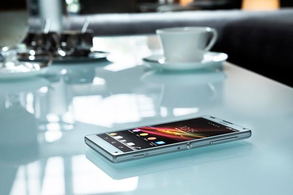 Sony Xperia Z 08