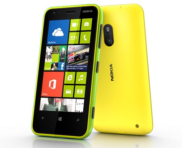 Nokia Lumia 620 02