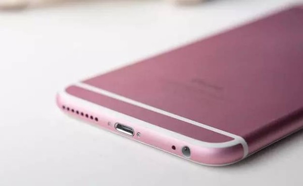 Aparecen imágenes del supuesto iPhone 6S en rosa