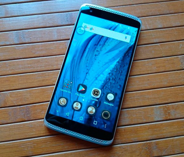 ZTE Axon Mini