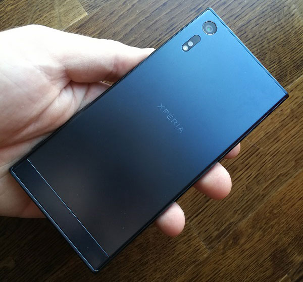 5 diferencias entre el Sony Xperia XZ y el Sony Xperia XZ Premium diseño XZ