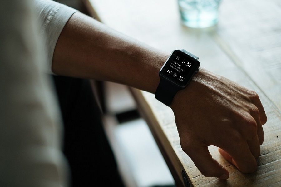 5 smartwatch y 5 pulseras inteligentes que puedes comprar hoy por buen precio